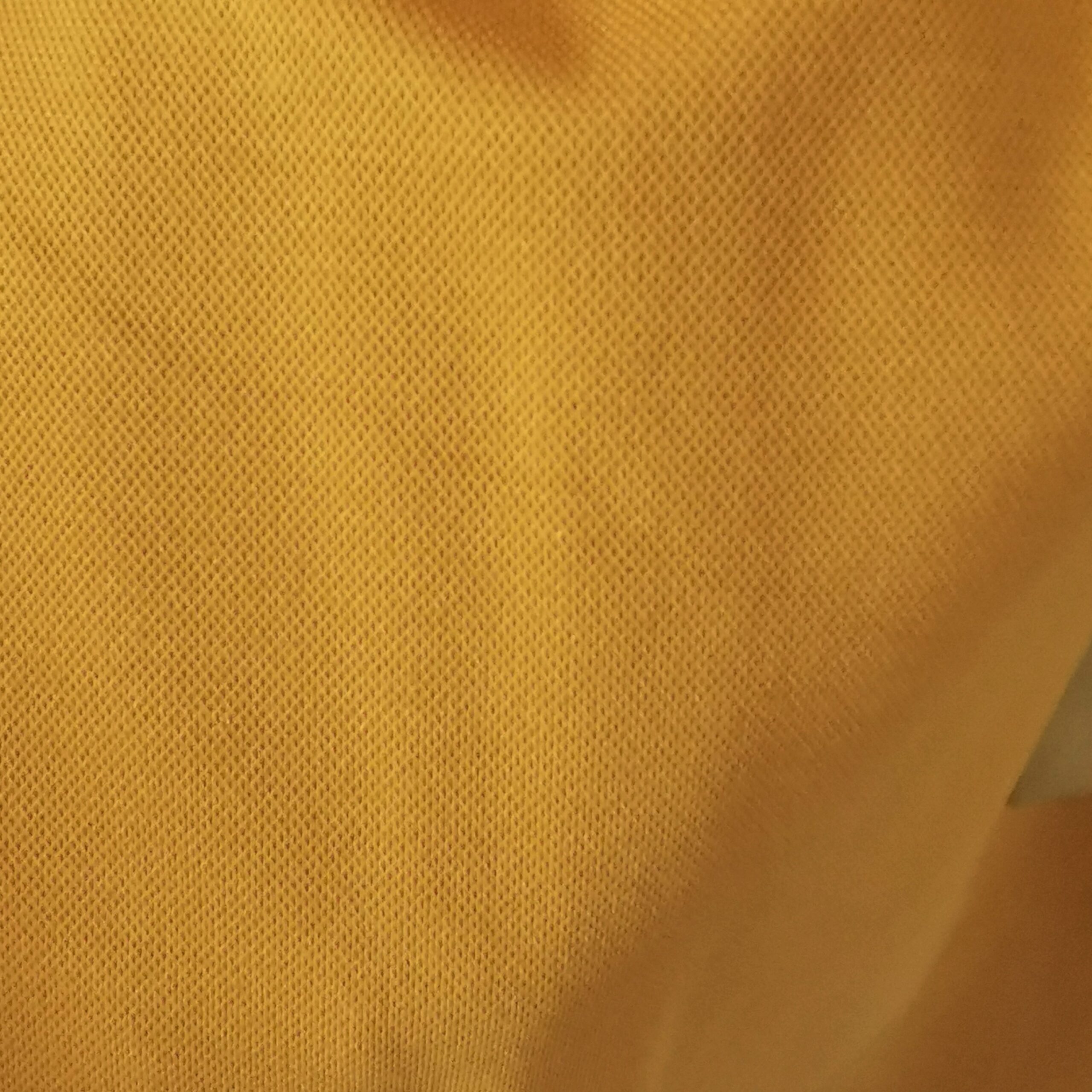 Robe asymétrique en moutarde