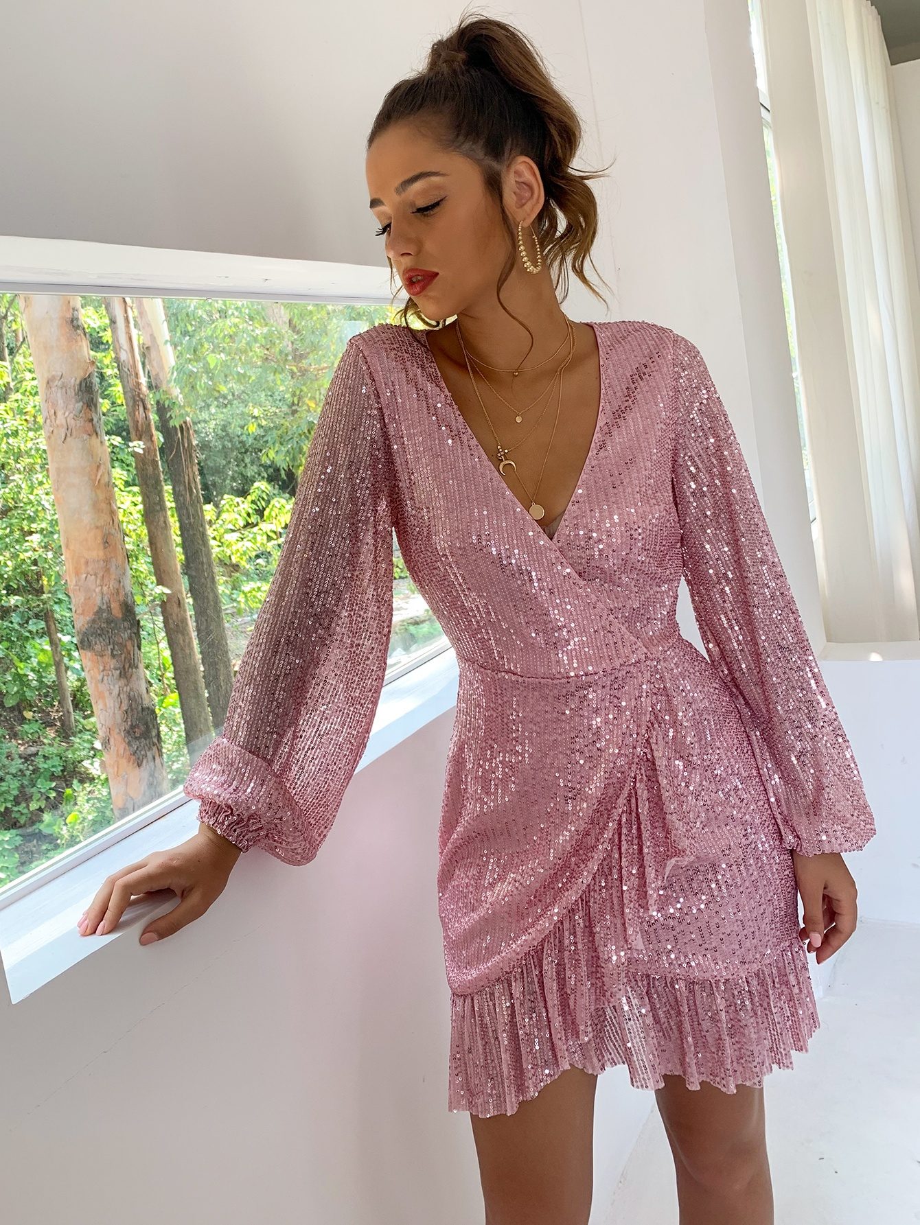 Long Sleeves Sequin and Glitter Party Club Dresses